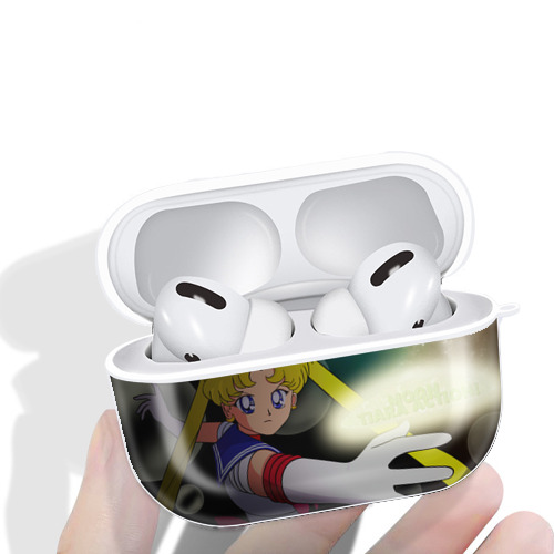 美少女戦士セーラームーン Sailor Moon 【AirPods Pro用】ハードシェル保護ケース 耐衝撃・防指紋・カラビナ付き商品仕様