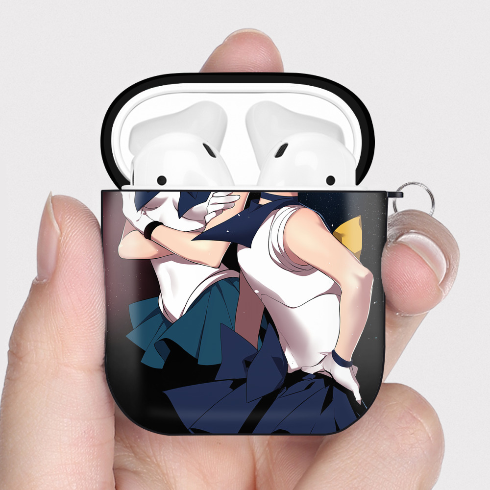 （画像用） 美少女戦士セーラームーン Sailor Moon AirPods 第2世代保護ケース ハードシェル ブラック 耐衝撃・防指紋・カラビナ付き