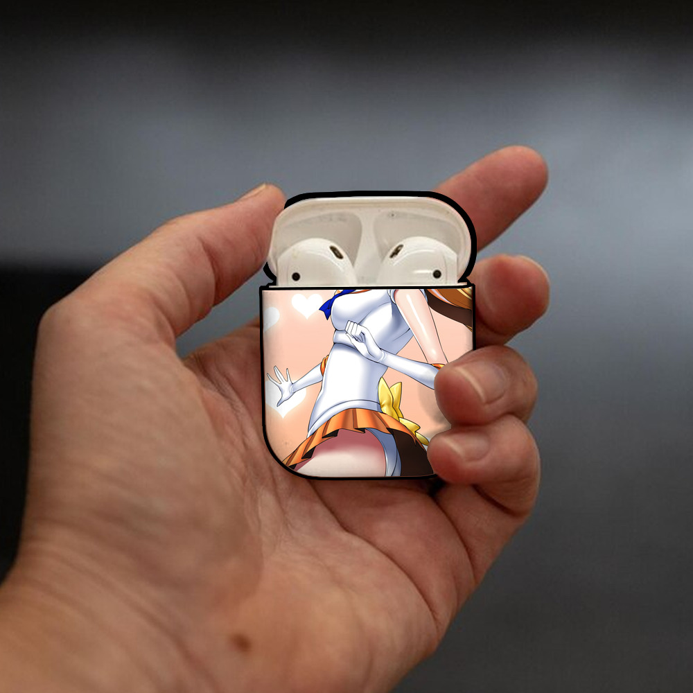 美少女戦士セーラームーン Sailor Moon AirPods 第2世代保護ケース ハードシェル ブラック 耐衝撃・防指紋・カラビナ付き
