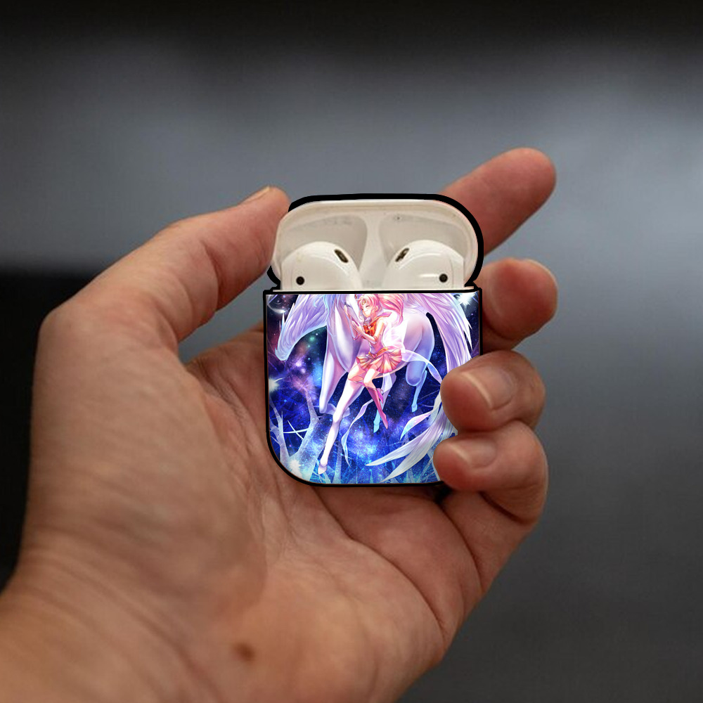 美少女戦士セーラームーン Sailor Moon AirPods 第2世代保護ケース ハードシェル ブラック 耐衝撃・防指紋・カラビナ付き