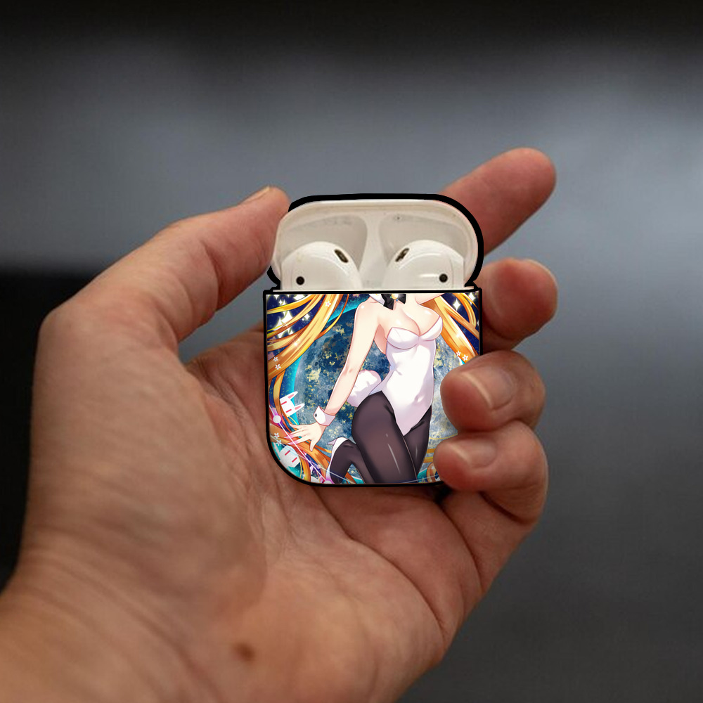 美少女戦士セーラームーン Sailor Moon AirPods 第2世代保護ケース ハードシェル ブラック 耐衝撃・防指紋・カラビナ付き