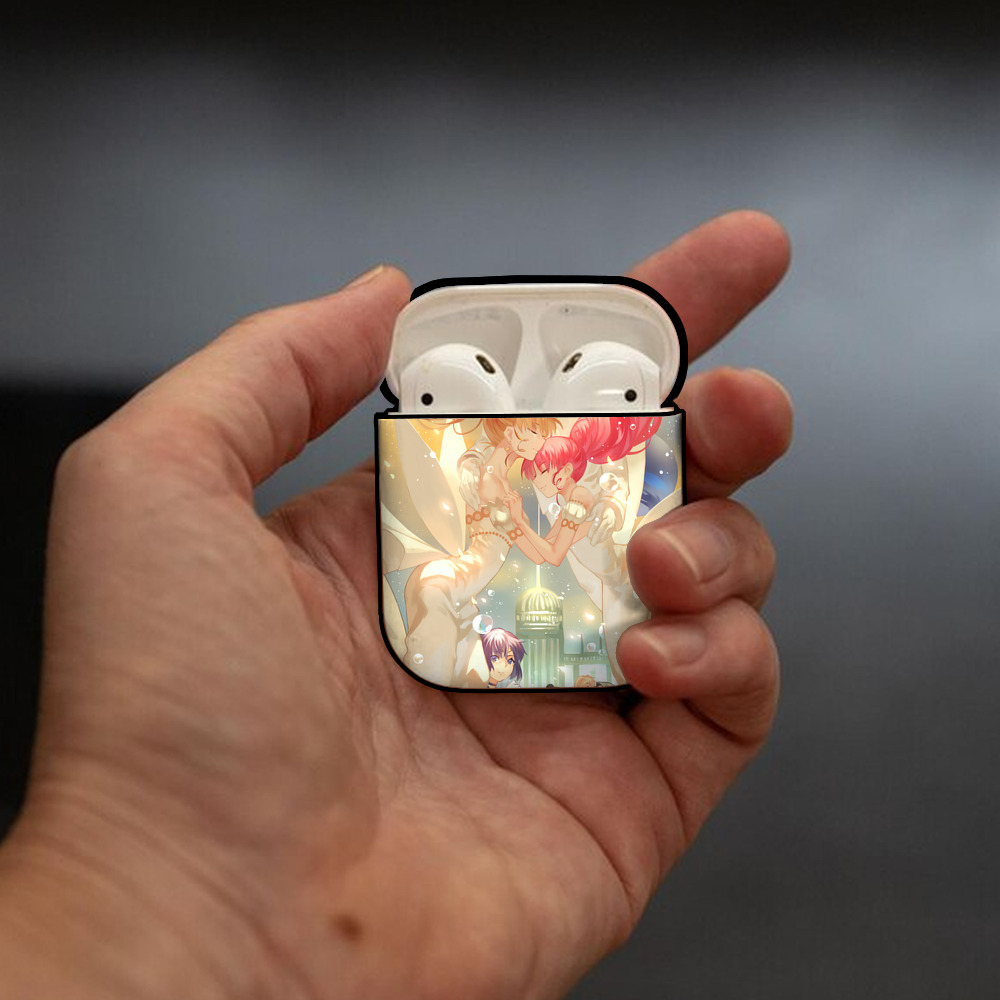 美少女戦士セーラームーン Sailor Moon AirPods 第2世代保護ケース ハードシェル ブラック 耐衝撃・防指紋・カラビナ付き