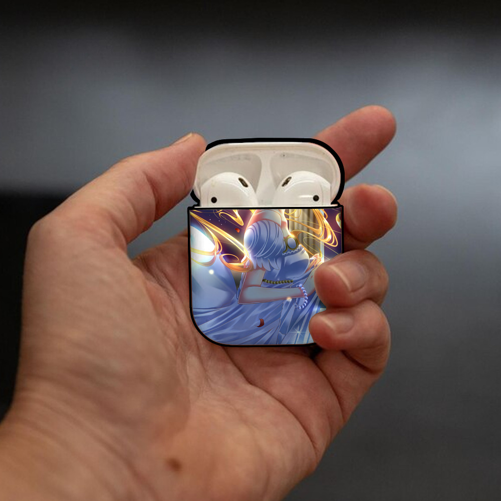 美少女戦士セーラームーン Sailor Moon AirPods 第2世代保護ケース ハードシェル ブラック 耐衝撃・防指紋・カラビナ付き