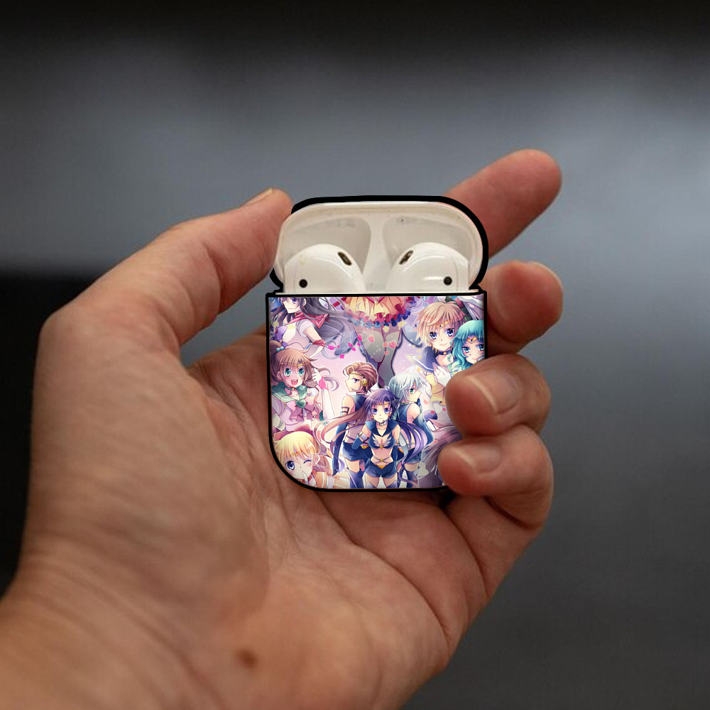 美少女戦士セーラームーン Sailor Moon AirPods 第2世代保護ケース ハードシェル ブラック 耐衝撃・防指紋・カラビナ付き