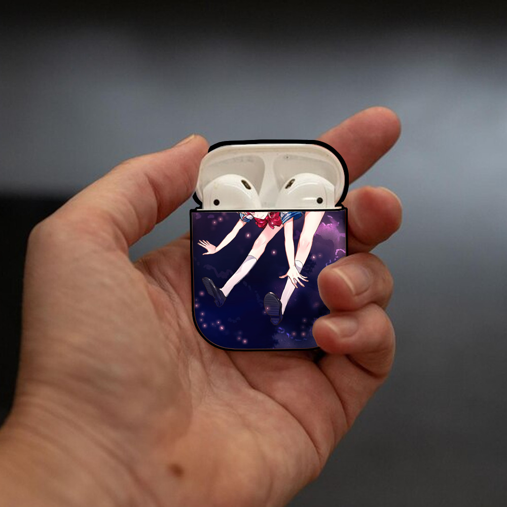 美少女戦士セーラームーン Sailor Moon AirPods 第2世代保護ケース ハードシェル ブラック 耐衝撃・防指紋・カラビナ付き