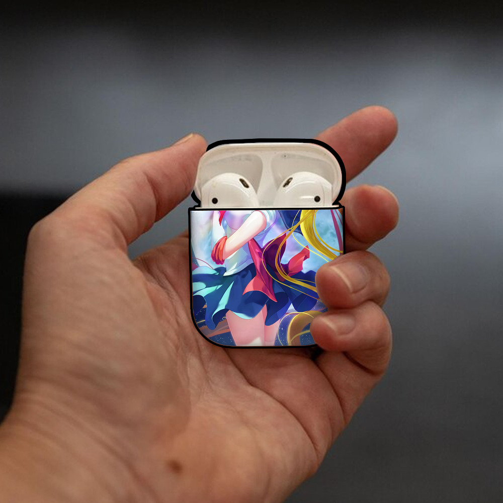 美少女戦士セーラームーン Sailor Moon AirPods 第2世代保護ケース ハードシェル ブラック 耐衝撃・防指紋・カラビナ付き