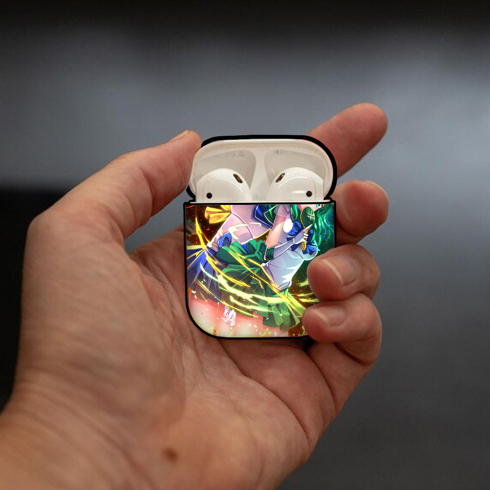 美少女戦士セーラームーン Sailor Moon AirPods 第2世代保護ケース ハードシェル ブラック 耐衝撃・防指紋・カラビナ付き