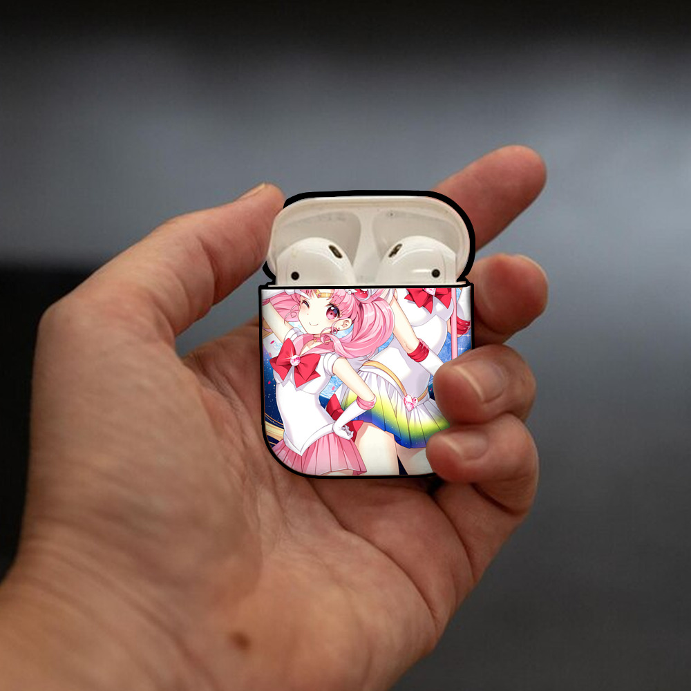 美少女戦士セーラームーン Sailor Moon AirPods 第2世代保護ケース ハードシェル ブラック 耐衝撃・防指紋・カラビナ付き