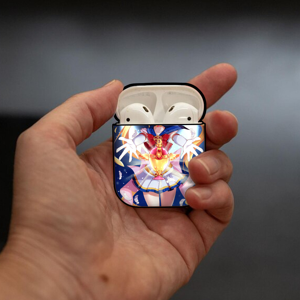 美少女戦士セーラームーン Sailor Moon AirPods 第2世代保護ケース ハードシェル ブラック 耐衝撃・防指紋・カラビナ付き