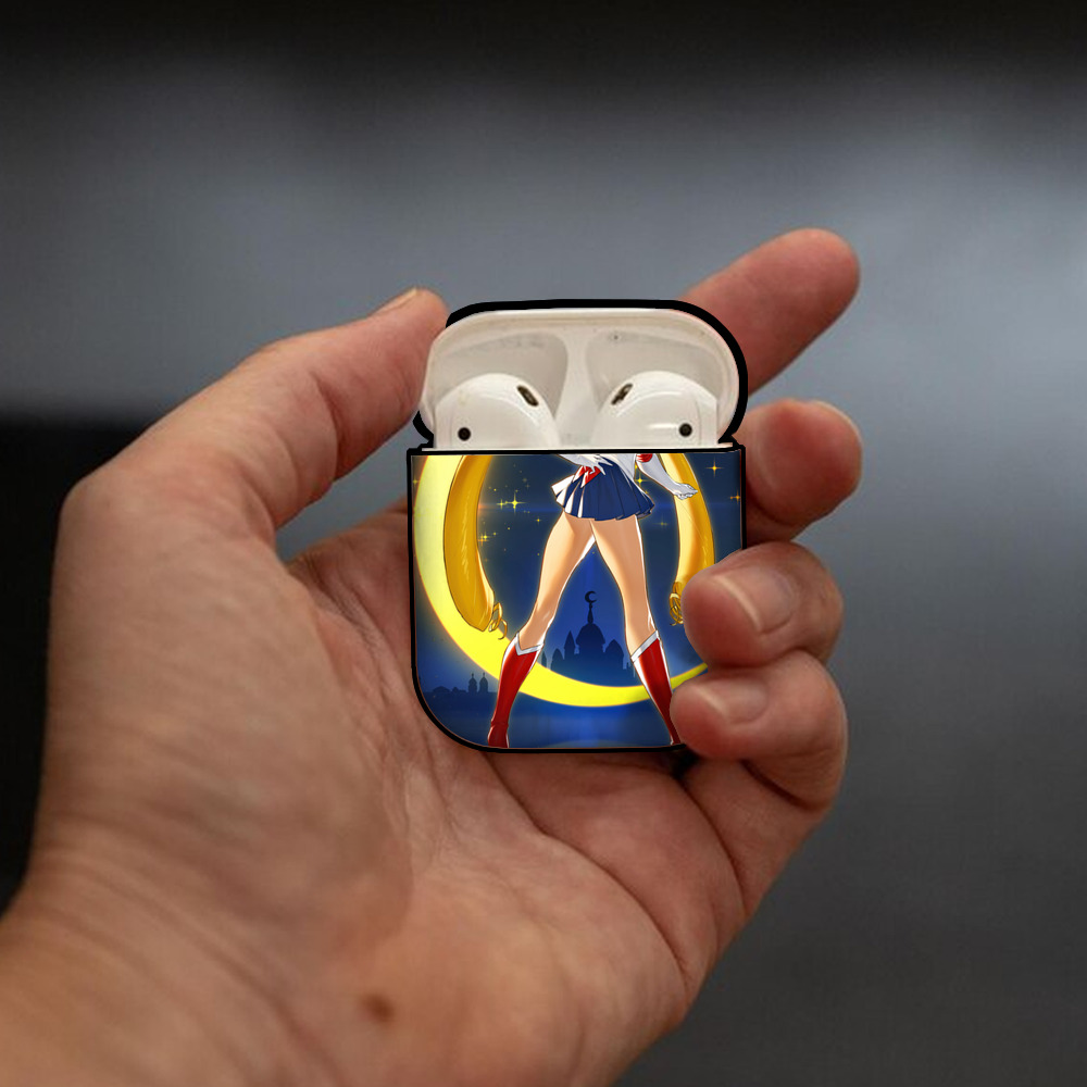 美少女戦士セーラームーン Sailor Moon AirPods 第2世代保護ケース ハードシェル ブラック 耐衝撃・防指紋・カラビナ付き