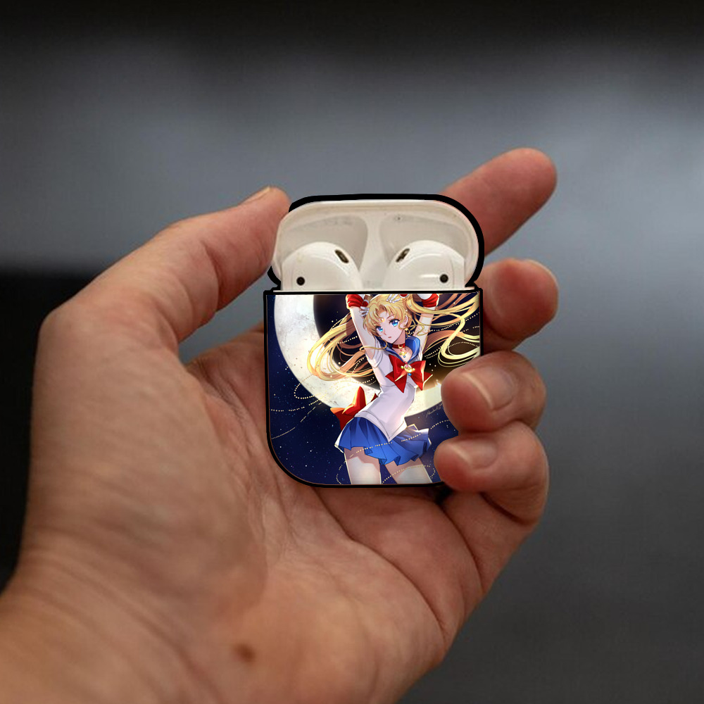 美少女戦士セーラームーン Sailor Moon AirPods 第2世代保護ケース ハードシェル ブラック 耐衝撃・防指紋・カラビナ付き