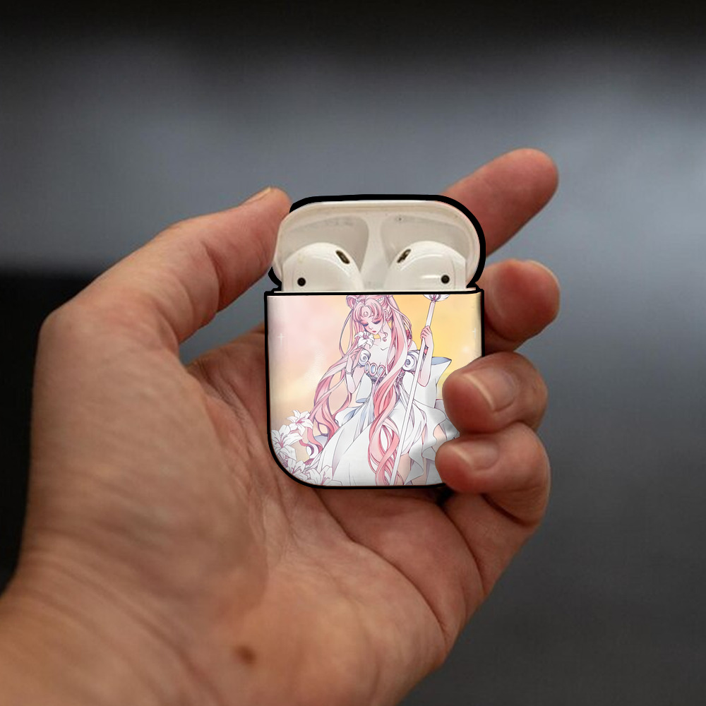 美少女戦士セーラームーン Sailor Moon AirPods 第2世代保護ケース ハードシェル ブラック 耐衝撃・防指紋・カラビナ付き