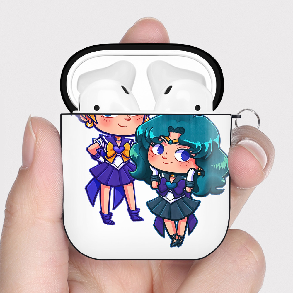 （画像用） 美少女戦士セーラームーン 天王はるか Sailor Moon Tenoh Haruka AirPods 第2世代保護ケース ハードシェル ブラック 耐衝撃・防指紋・カラビナ付き