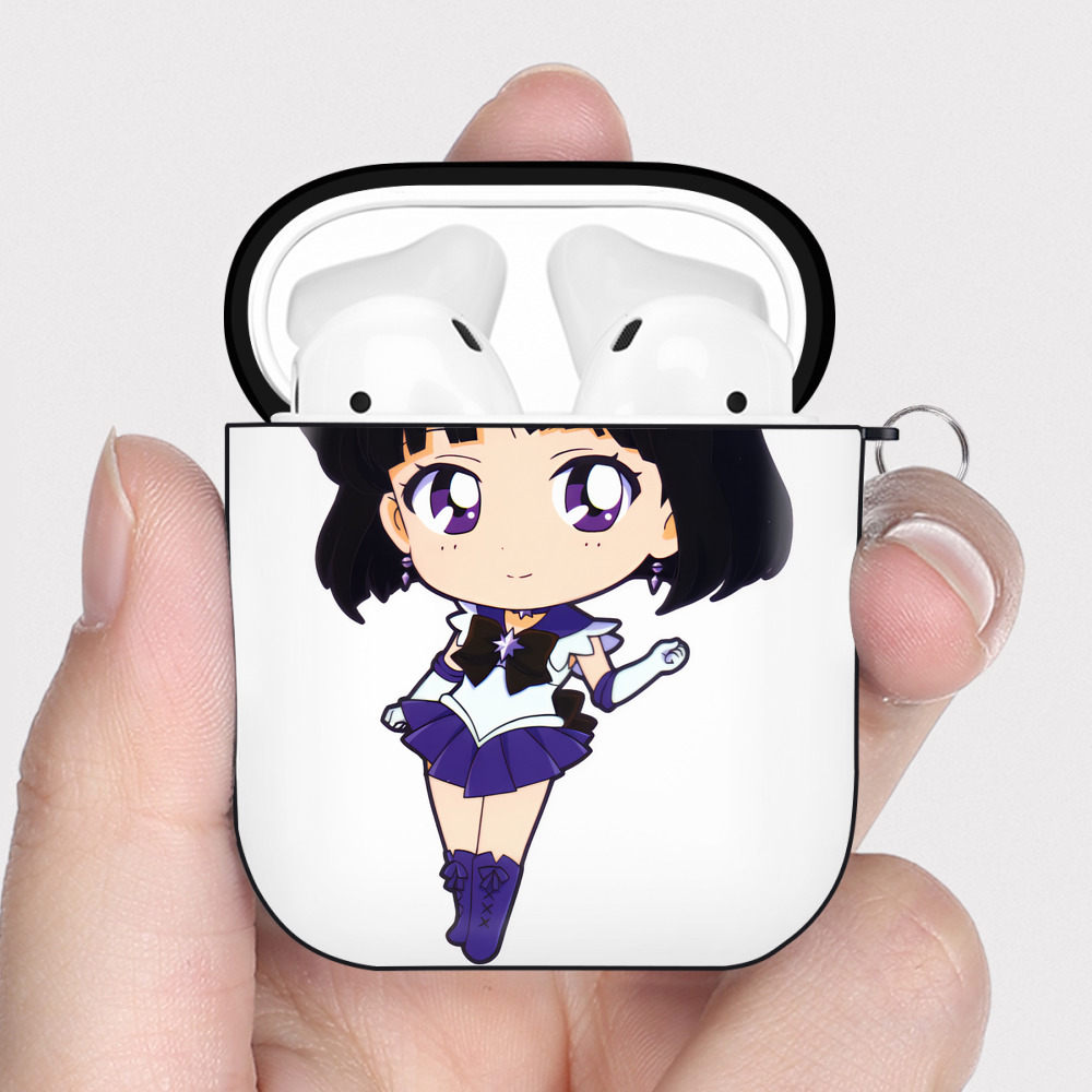 （画像用） 美少女戦士セーラームーン 土萠ほたる Sailor Moon Tomoe Hotaru （セーラーサターン；Sailor Saturn） AirPods 第2世代保護ケース ハードシェル ブラック 耐衝撃・防指紋・カラビナ付き