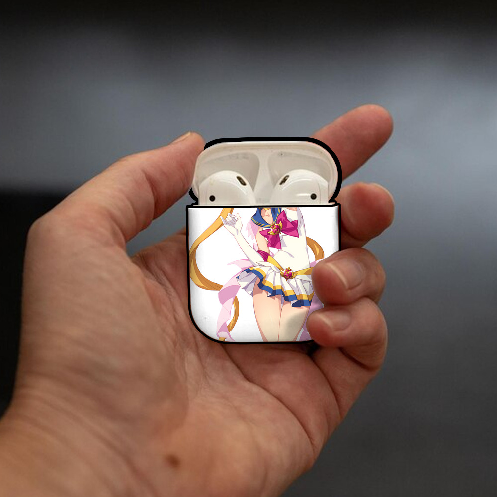 美少女戦士セーラームーン 月野 うさぎ つきの うさぎ Sailor Moon Tsukino Usagi AirPods 第2世代保護ケース ハードシェル ブラック 耐衝撃・防指紋・カラビナ付き