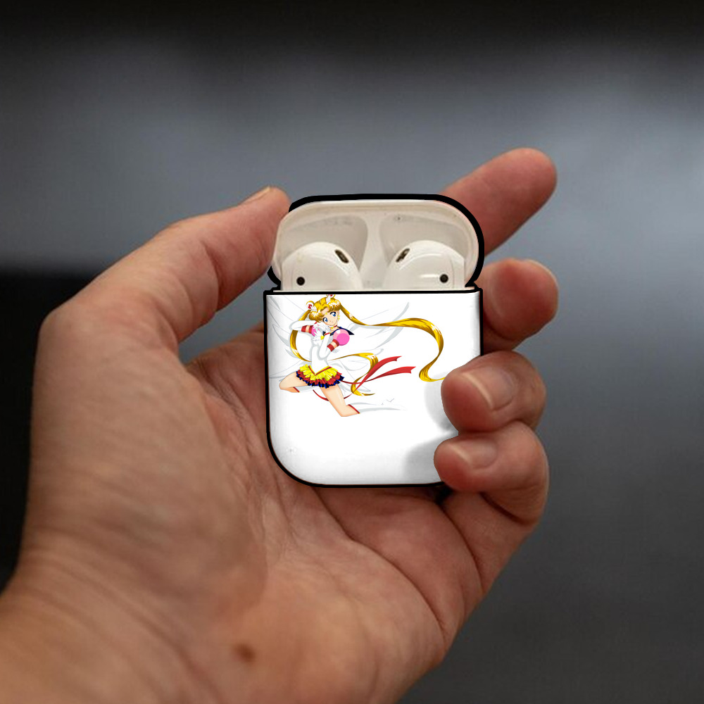美少女戦士セーラームーン 月野 うさぎ つきの うさぎ Sailor Moon Tsukino Usagi AirPods 第2世代保護ケース ハードシェル ブラック 耐衝撃・防指紋・カラビナ付き