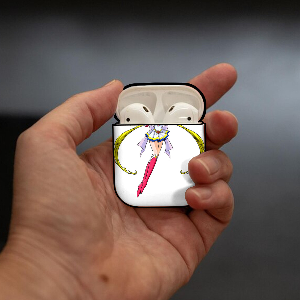 美少女戦士セーラームーン 月野 うさぎ つきの うさぎ Sailor Moon Tsukino Usagi AirPods 第2世代保護ケース ハードシェル ブラック 耐衝撃・防指紋・カラビナ付き