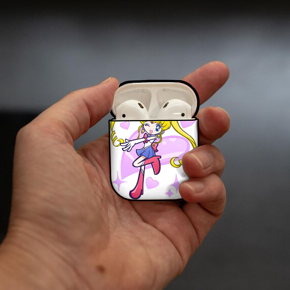 美少女戦士セーラームーン 月野 うさぎ つきの うさぎ Sailor Moon Tsukino Usagi AirPods 第2世代保護ケース ハードシェル ブラック 耐衝撃・防指紋・カラビナ付き