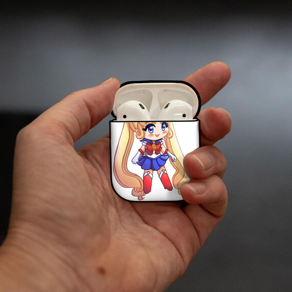 美少女戦士セーラームーン 月野 うさぎ つきの うさぎ Sailor Moon Tsukino Usagi AirPods 第2世代保護ケース ハードシェル ブラック 耐衝撃・防指紋・カラビナ付き