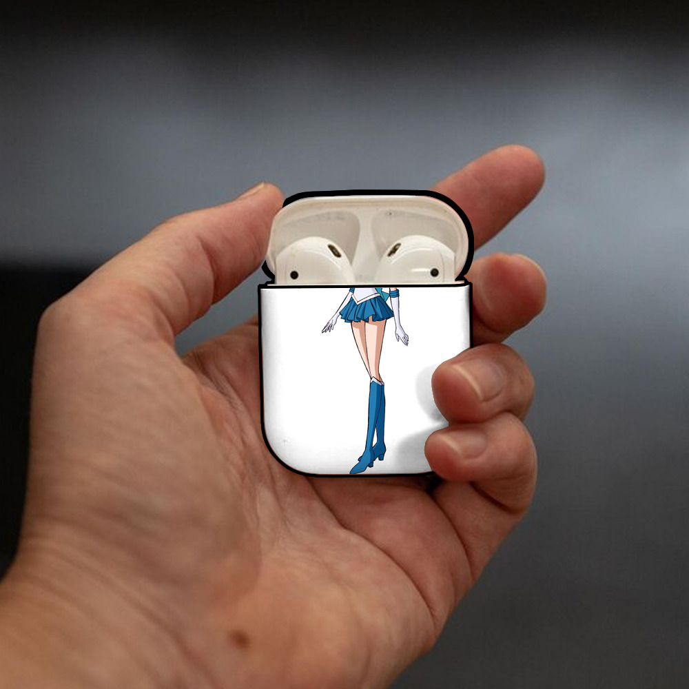 美少女戦士セーラームーン 水野 亜美 みずの あみ Sailor Moon Mizuno Ami AirPods 第2世代保護ケース ハードシェル ブラック 耐衝撃・防指紋・カラビナ付き