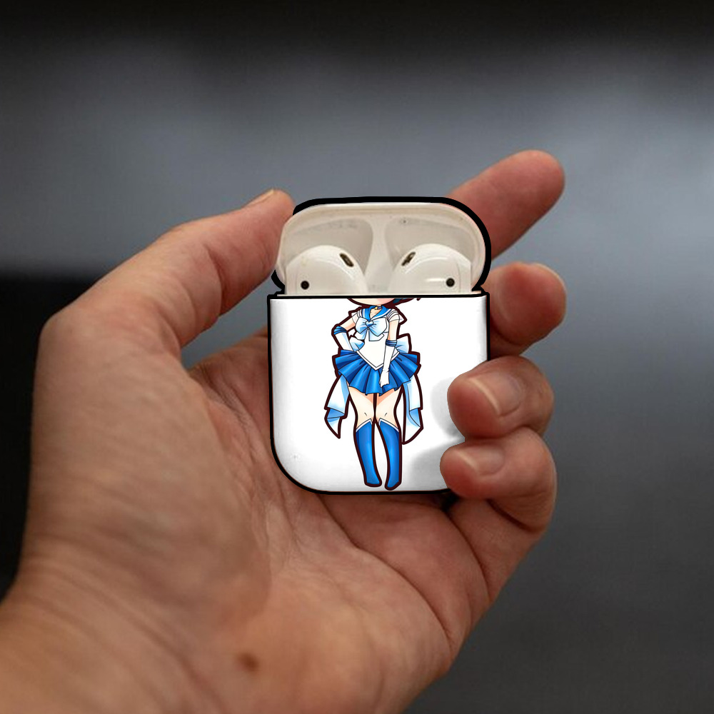 美少女戦士セーラームーン 水野 亜美 みずの あみ Sailor Moon Mizuno Ami AirPods 第2世代保護ケース ハードシェル ブラック 耐衝撃・防指紋・カラビナ付き