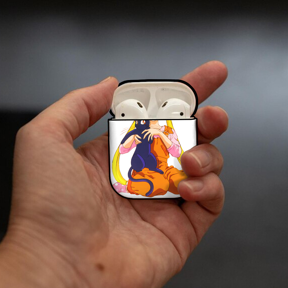 美少女戦士セーラームーン 愛野 美奈子 あいの みなこ Sailor Moon Aino Minako AirPods 第2世代保護ケース ハードシェル ブラック 耐衝撃・防指紋・カラビナ付き