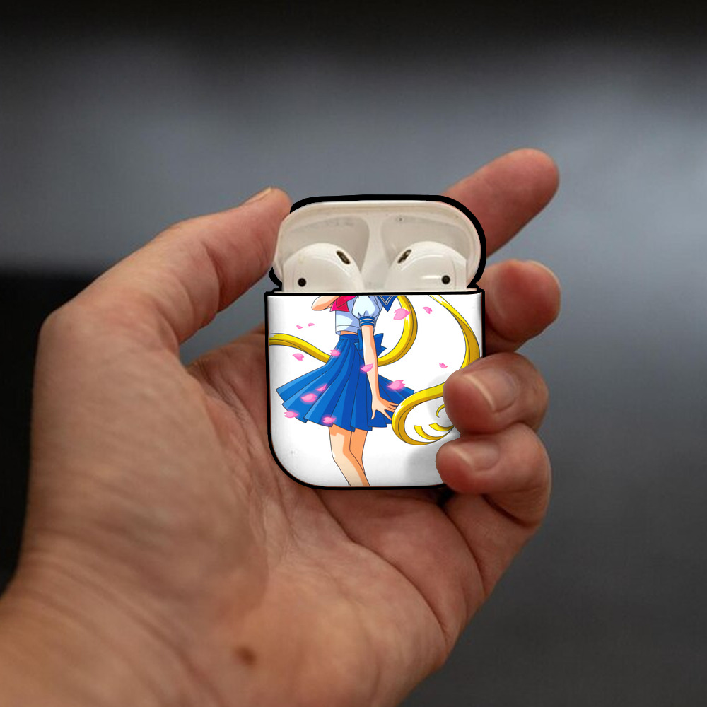 美少女戦士セーラームーン 愛野 美奈子 あいの みなこ Sailor Moon Aino Minako AirPods 第2世代保護ケース ハードシェル ブラック 耐衝撃・防指紋・カラビナ付き