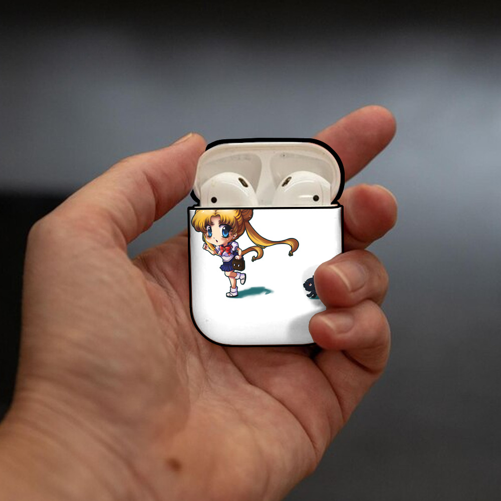 美少女戦士セーラームーン 愛野 美奈子 あいの みなこ Sailor Moon Aino Minako AirPods 第2世代保護ケース ハードシェル ブラック 耐衝撃・防指紋・カラビナ付き