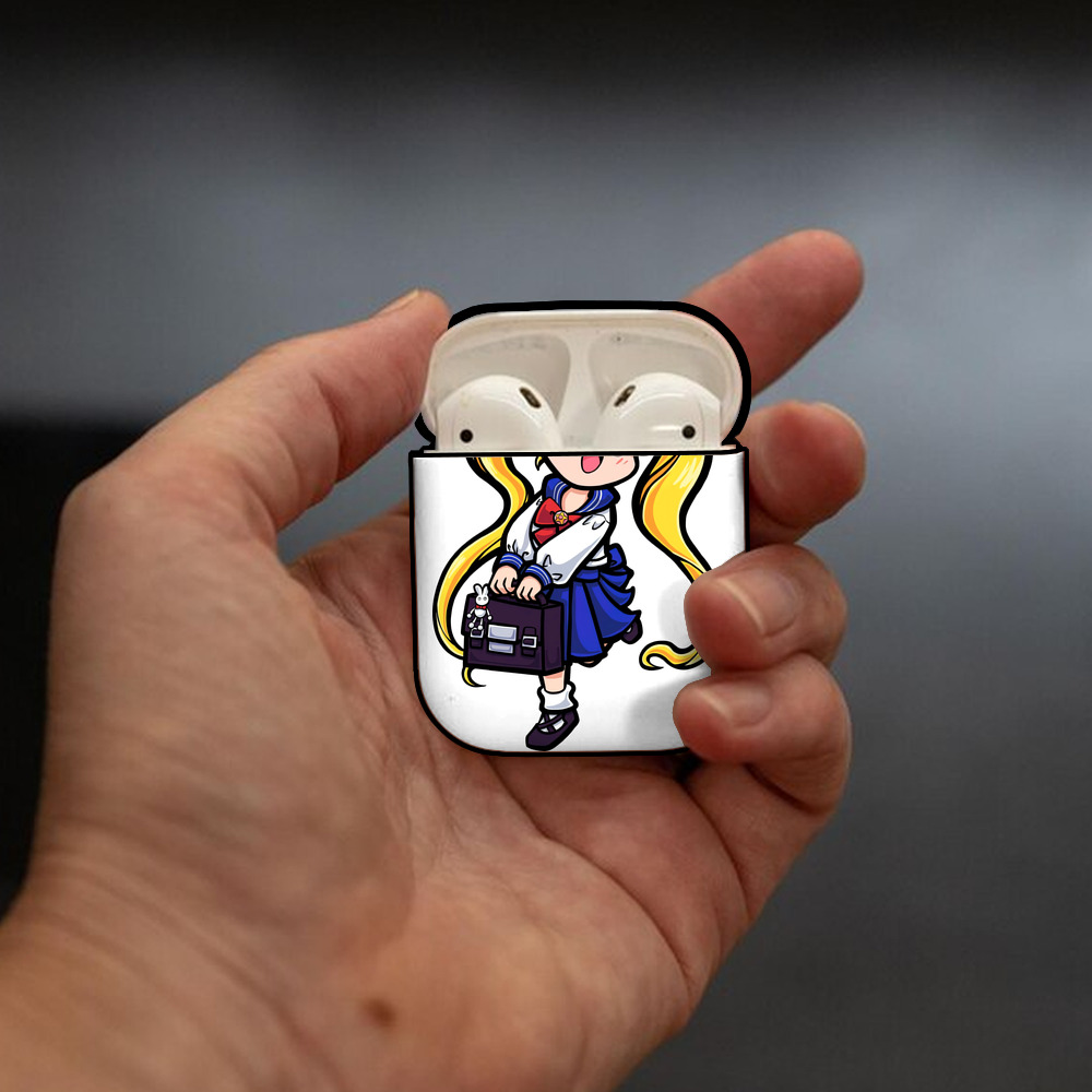 美少女戦士セーラームーン 愛野 美奈子 あいの みなこ Sailor Moon Aino Minako AirPods 第2世代保護ケース ハードシェル ブラック 耐衝撃・防指紋・カラビナ付き