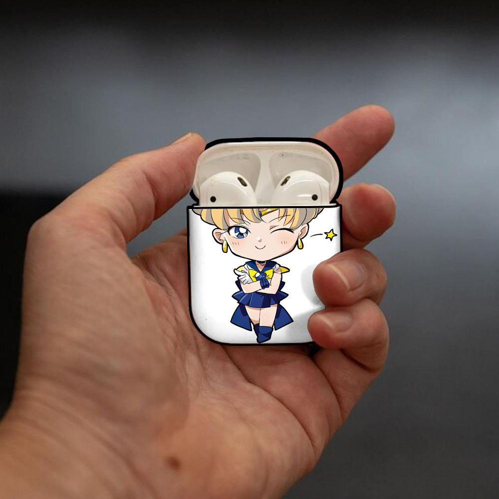 美少女戦士セーラームーン 天王はるか Sailor Moon Tenoh Haruka AirPods 第2世代保護ケース ハードシェル ブラック 耐衝撃・防指紋・カラビナ付き