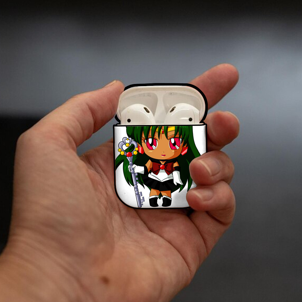 美少女戦士セーラームーン 冥王せつな Sailor Moon Meiou Setsuna AirPods 第2世代保護ケース ハードシェル ブラック 耐衝撃・防指紋・カラビナ付き
