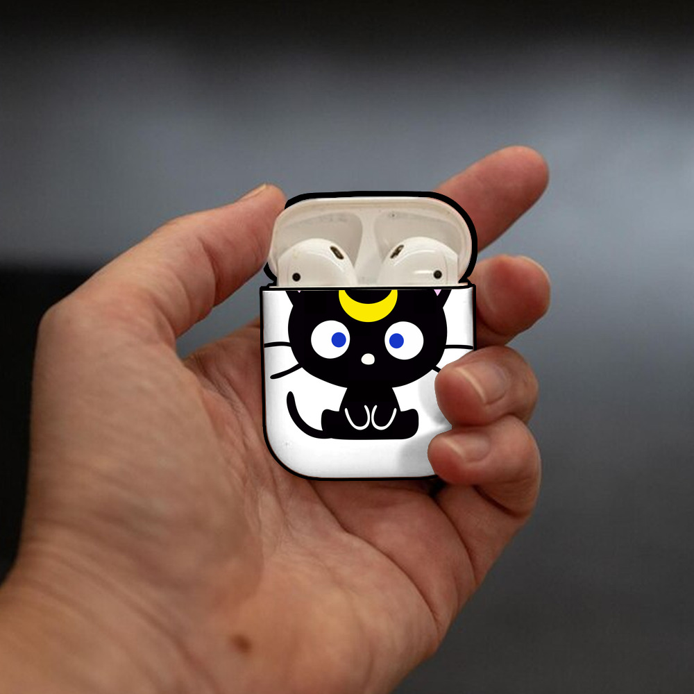 美少女戦士セーラームーン Sailor Moon AirPods 第2世代保護ケース ハードシェル ブラック 耐衝撃・防指紋・カラビナ付き