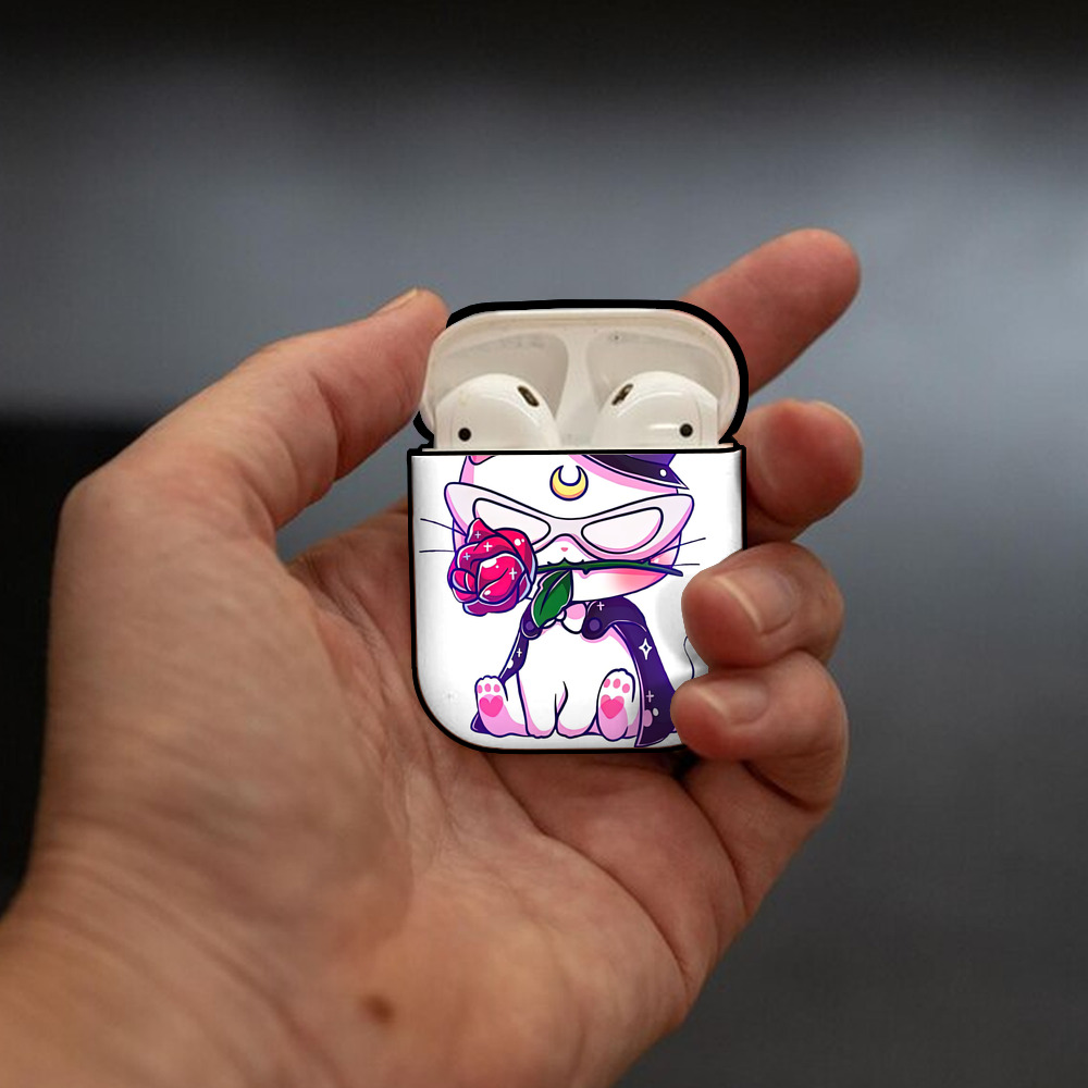 美少女戦士セーラームーン Sailor Moon AirPods 第2世代保護ケース ハードシェル ブラック 耐衝撃・防指紋・カラビナ付き