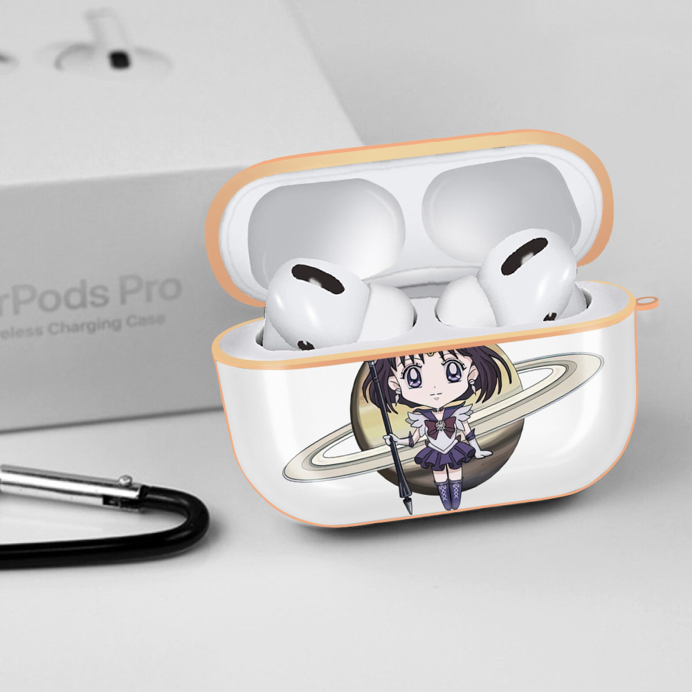 美少女戦士セーラームーン 土萠ほたる Sailor Moon Tomoe Hotaru （セーラーサターン；Sailor Saturn） 【AirPods Pro用】ハードシェル保護ケース｜耐衝撃・防指紋・カラビナ付き商品仕様