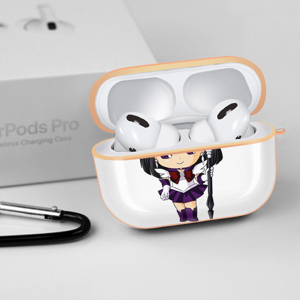 美少女戦士セーラームーン 土萠ほたる Sailor Moon Tomoe Hotaru （セーラーサターン；Sailor Saturn） 【AirPods Pro用】ハードシェル保護ケース｜耐衝撃・防指紋・カラビナ付き商品仕様